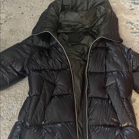 Tatras Elegant Black Puffer Jacket for Women - Picture 3 of 7